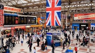 A Walk Through The London Victoria Station London England [upl. by Pincus348]